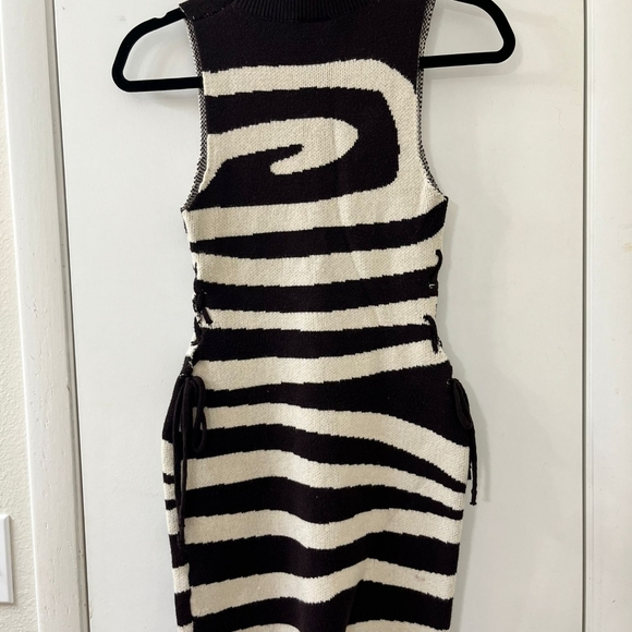 Wool Dress - Picture 2 of 6